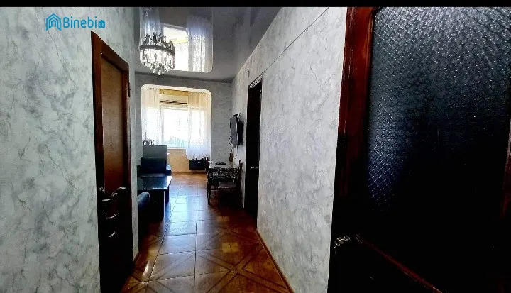 ქირავდება დღიურად 2 ოთახიანი ბინა