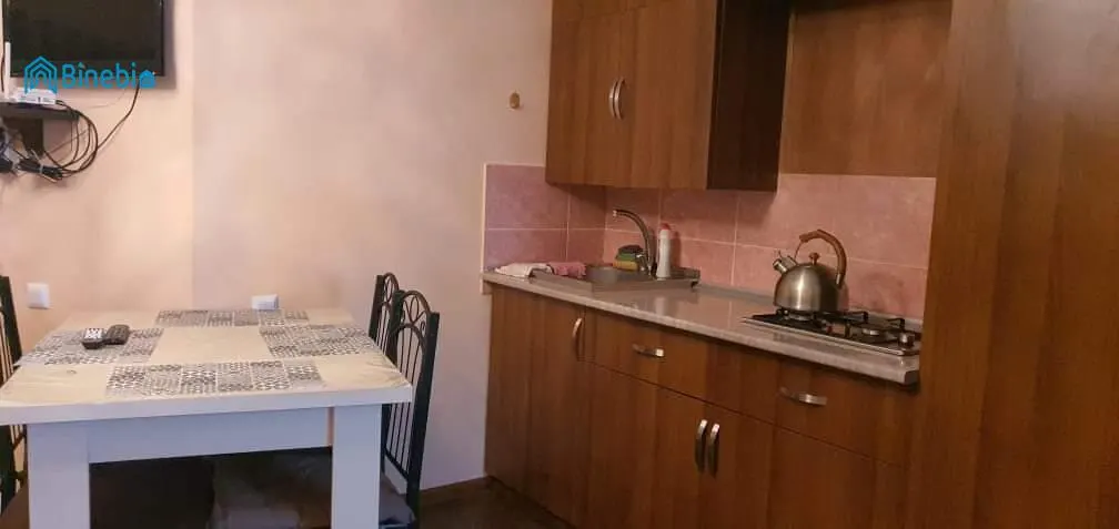 ქირავდება დღიურად 1 ოთახიანი ბინა