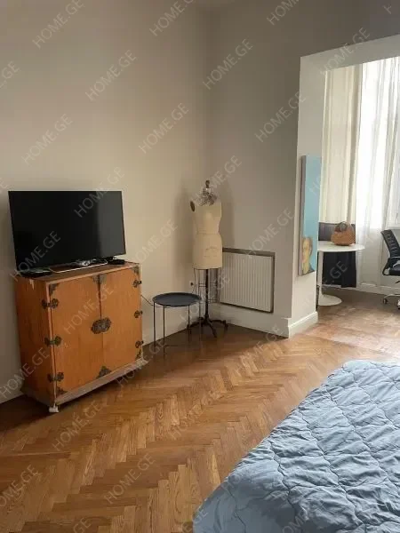 ქირავდება ბინა, 2 ოთახიანი, ძველი აშენებული, თბილისი, ვაკე