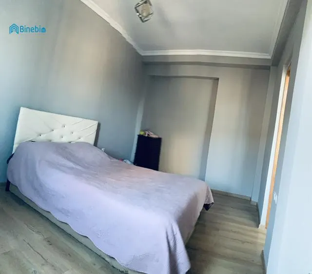 ქირავდება დღიურად 5 ოთახიანი ბინა