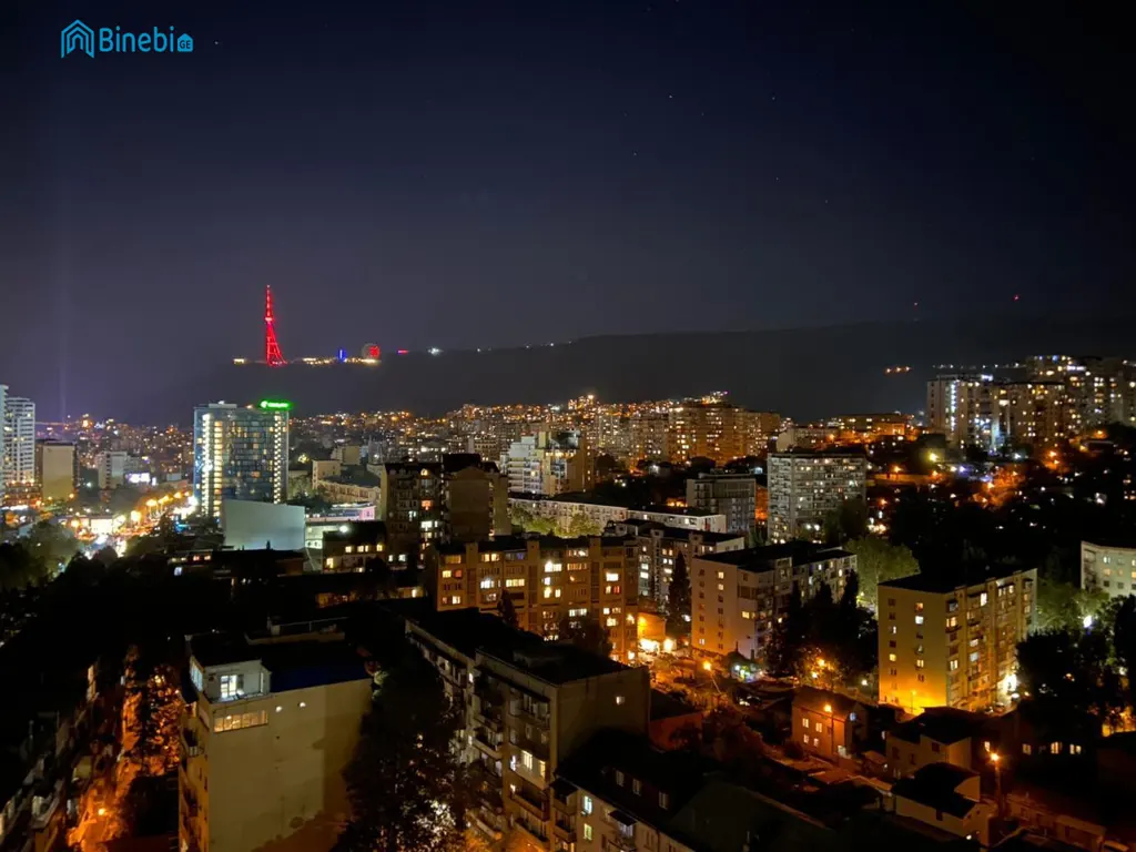 ქირავდება დღიურად 2 ოთახიანი ბინა