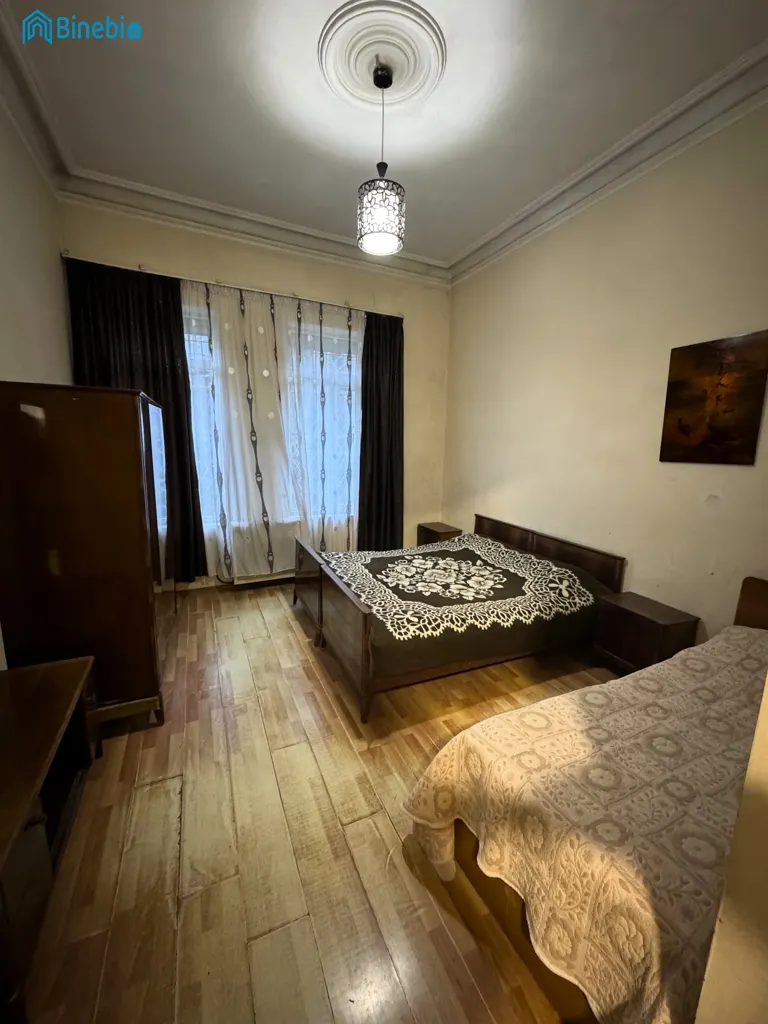ქირავდება დღიურად 3 ოთახიანი ბინა