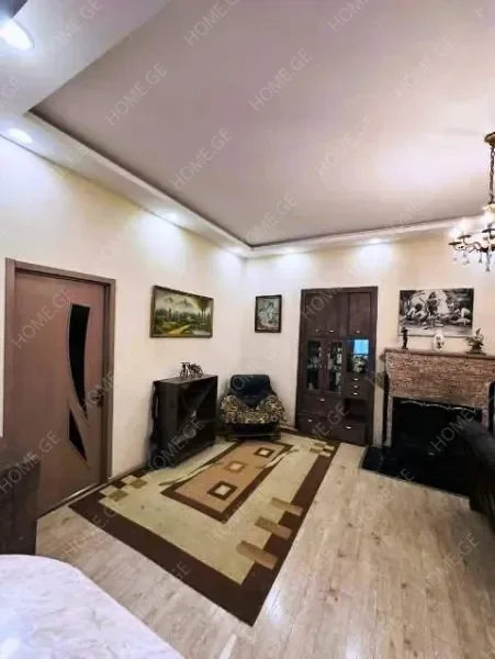 ქირავდება ბინა, 3 ოთახიანი, ძველი აშენებული, თბილისი, სოლოლაკი