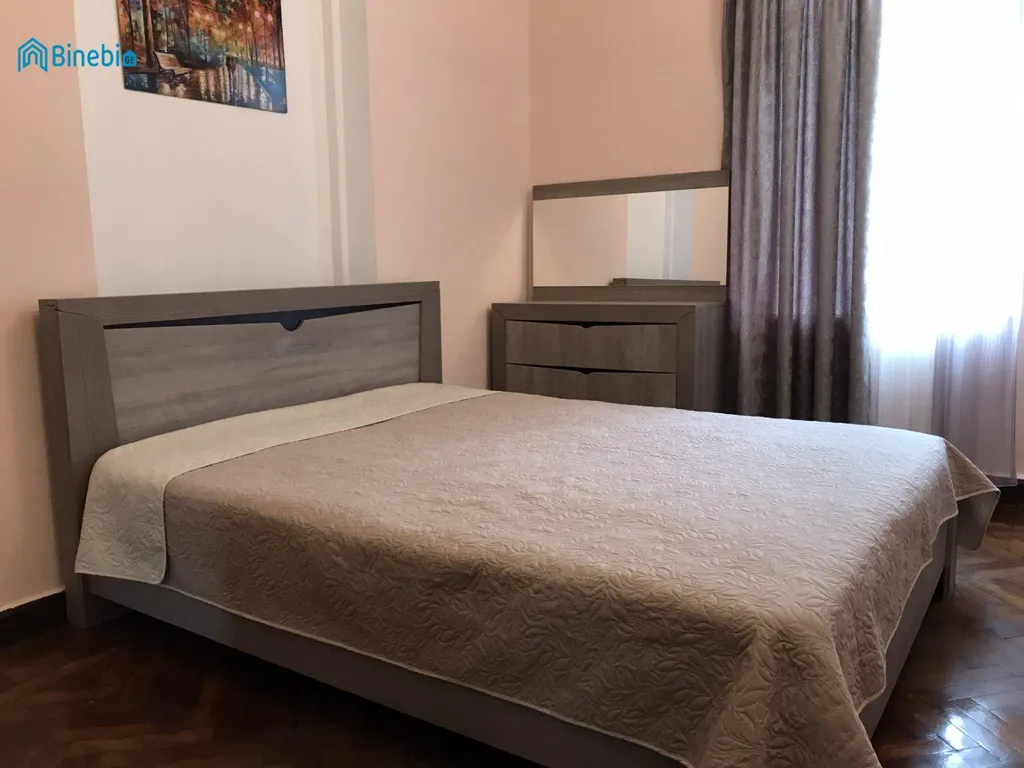 ქირავდება 3 ოთახიანი ბინა