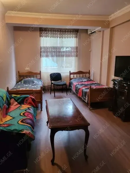 ქირავდება ბინა, 1 ოთახიანი, ძველი აშენებული, თბილისი, საბურთალო