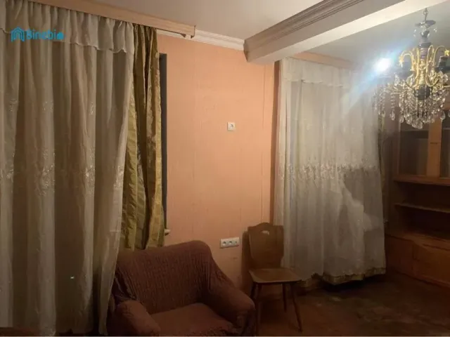 ქირავდება 2 ოთახიანი ბინა