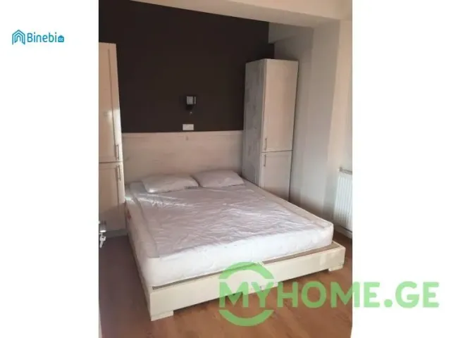 ქირავდება 2 ოთახიანი ბინა
