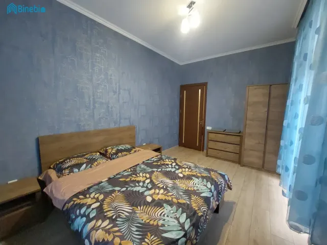 ქირავდება დღიურად 3 ოთახიანი ბინა