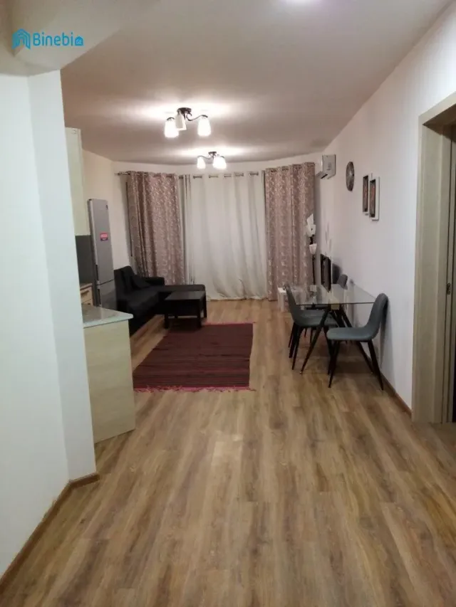 ქირავდება 3 ოთახიანი ბინა