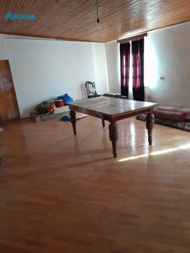 ქირავდება 5 ოთახიანი ბინა