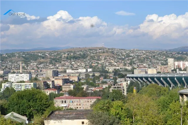 ქირავდება დღიურად 3 ოთახიანი ბინა