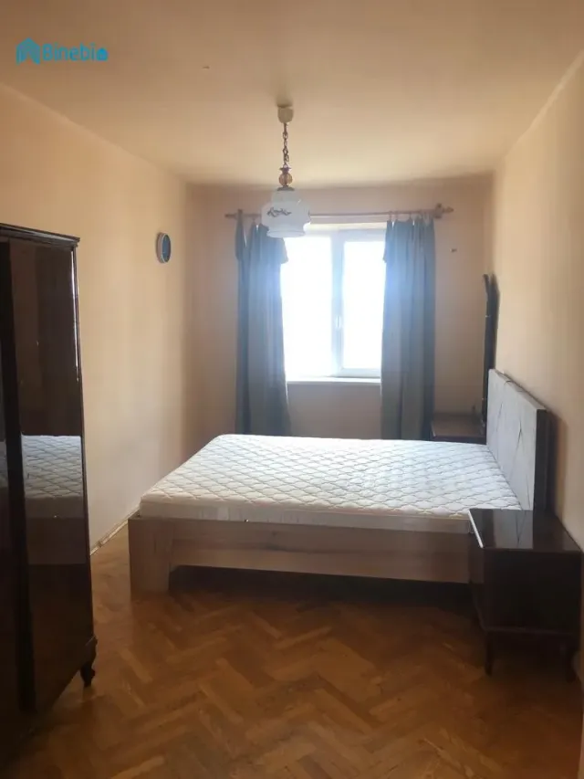 ქირავდება 2 ოთახიანი ბინა
