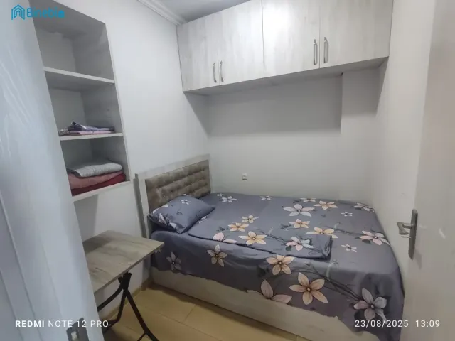ქირავდება დღიურად 4 ოთახიანი ბინა