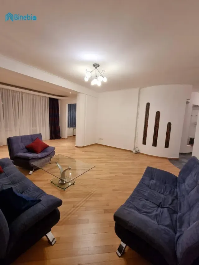 ქირავდება 3 ოთახიანი ბინა