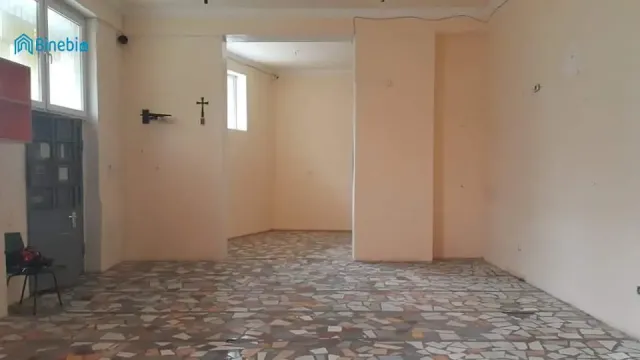 ქირავდება 170 მ² კომერციული ფართი