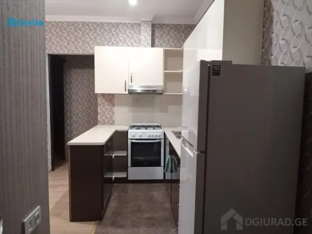 ქირავდება დღიურად 2 ოთახიანი ბინა