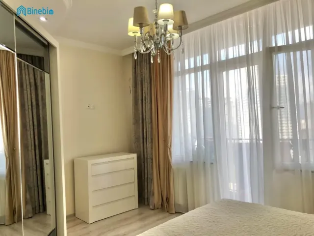 ქირავდება დღიურად 3 ოთახიანი ბინა
