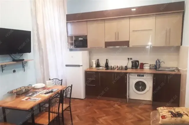ქირავდება ბინა, 2 ოთახიანი, ძველი აშენებული, თბილისი, ჩუღურეთი