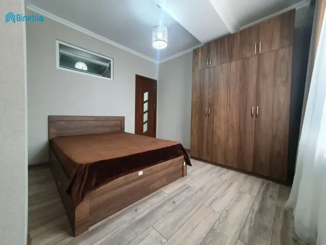 ქირავდება 3 ოთახიანი ბინა