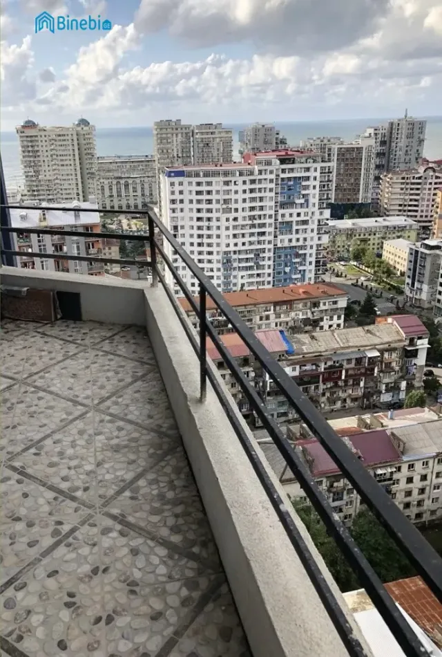 ქირავდება დღიურად 4 ოთახიანი ბინა