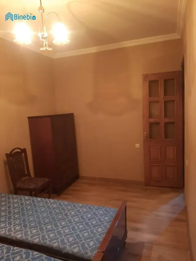 ქირავდება 5 ოთახიანი ბინა