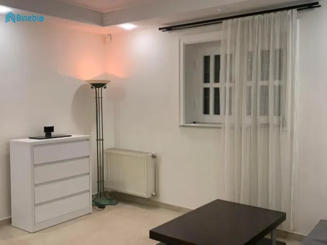 ქირავდება 2 ოთახიანი ბინა
