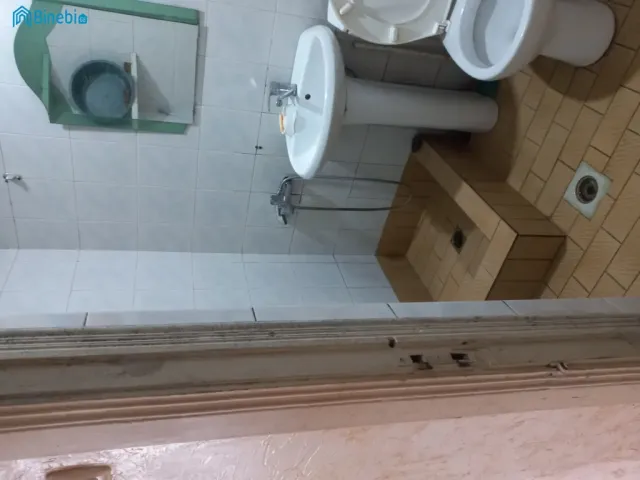 ქირავდება დღიურად 2 ოთახიანი ბინა