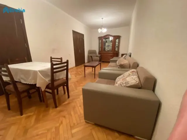 ქირავდება 3 ოთახიანი ბინა