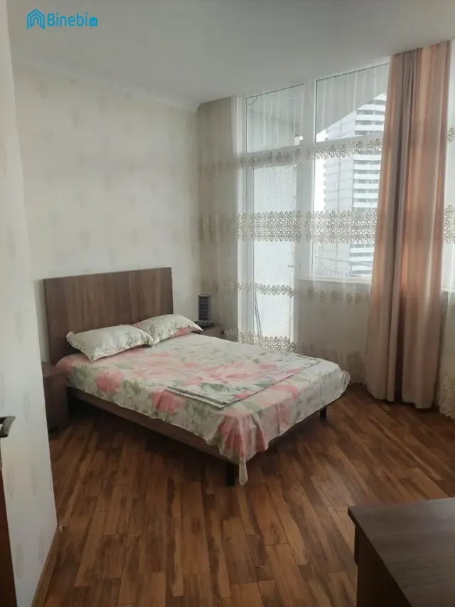 ქირავდება დღიურად 3 ოთახიანი ბინა
