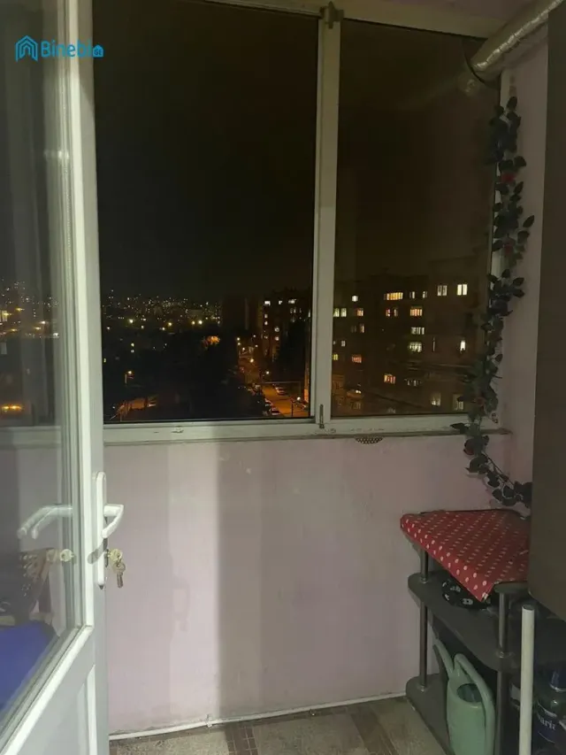 ქირავდება 2 ოთახიანი ბინა