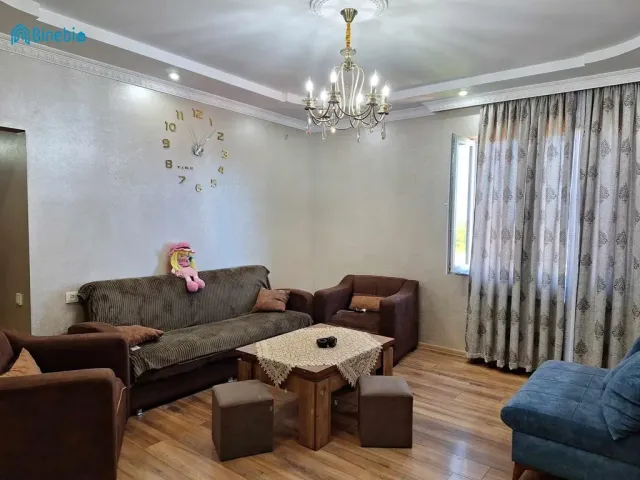 ქირავდება დღიურად 3 ოთახიანი ბინა