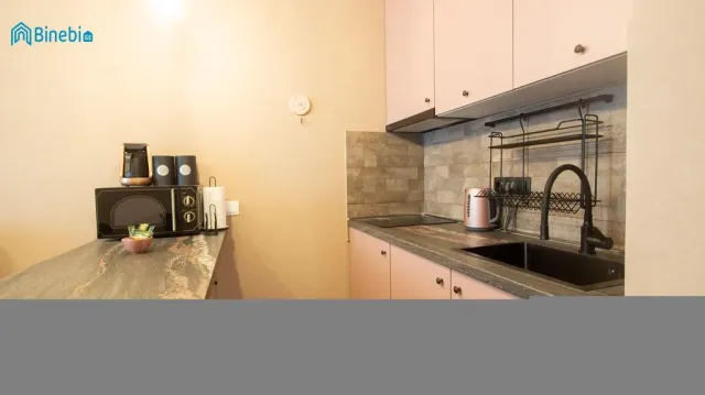 ქირავდება 2 ოთახიანი ბინა