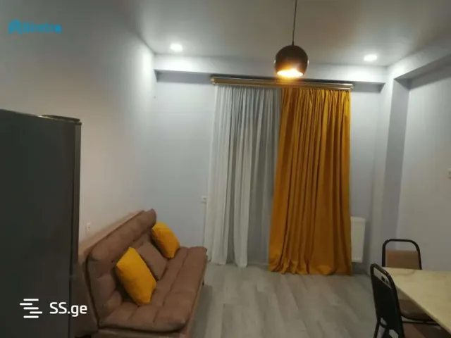 ქირავდება 2 ოთახიანი ბინა