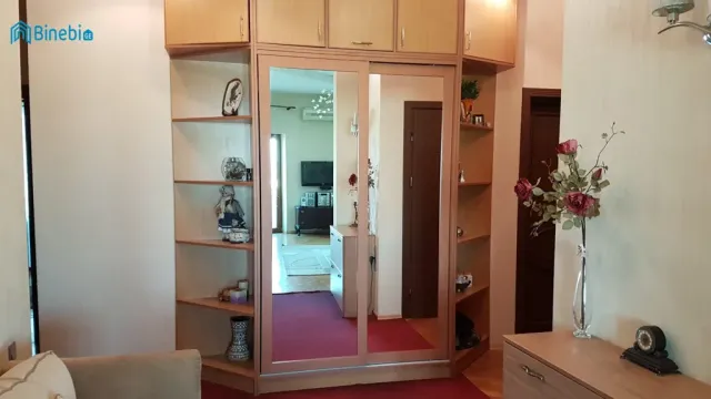 ქირავდება 5 ოთახიანი ბინა