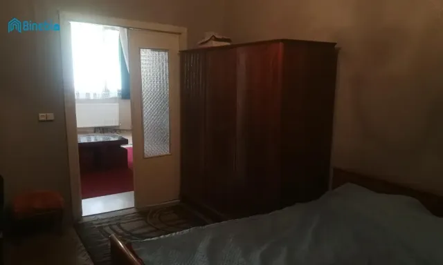 ქირავდება 3 ოთახიანი ბინა