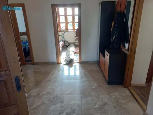 ქირავდება 3 ოთახიანი ბინა