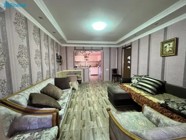 ქირავდება დღიურად 2 ოთახიანი ბინა
