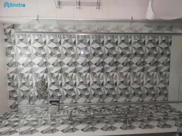 ქირავდება დღიურად 2 ოთახიანი ბინა
