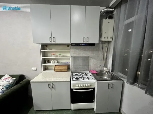 ქირავდება 2 ოთახიანი ბინა