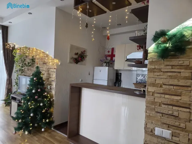 ქირავდება დღიურად 2 ოთახიანი ბინა