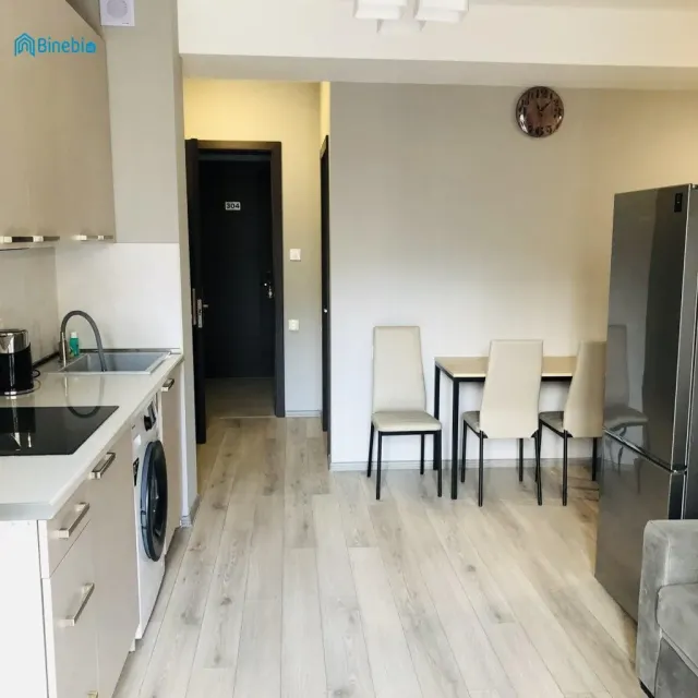 ქირავდება 4 ოთახიანი ბინა