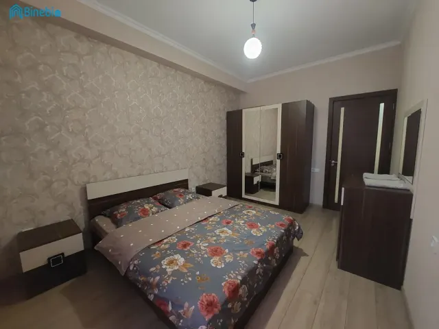 ქირავდება დღიურად 3 ოთახიანი ბინა