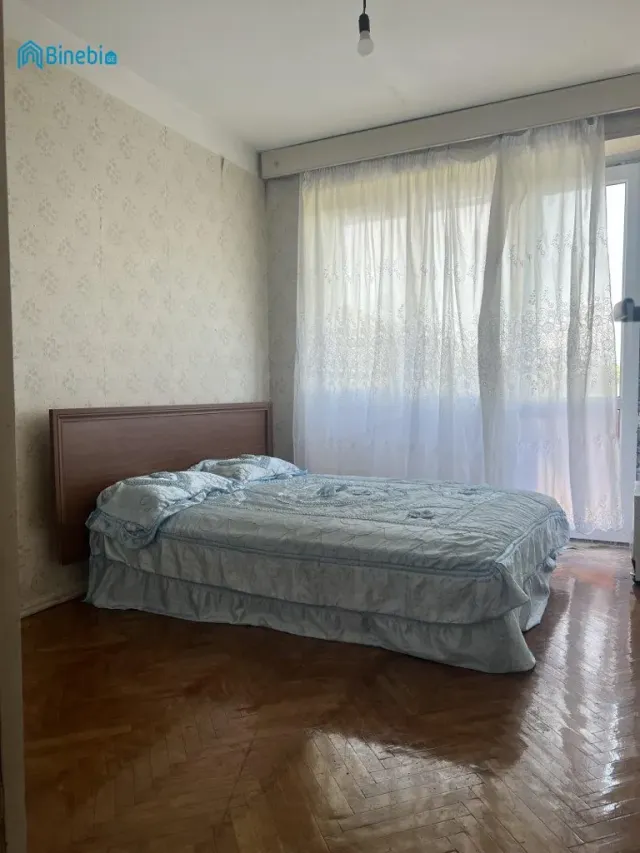 ქირავდება დღიურად 3 ოთახიანი ბინა