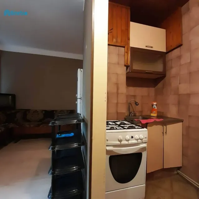 ქირავდება 4 ოთახიანი ბინა