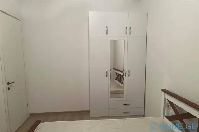 ქირავდება ბინა, 2 ოთახიანი, ძველი აშენებული, თბილისი, სანზონა