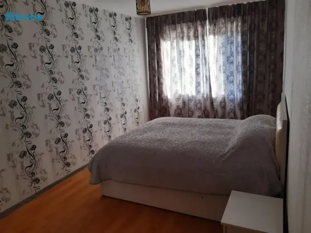 ქირავდება 2 ოთახიანი ბინა
