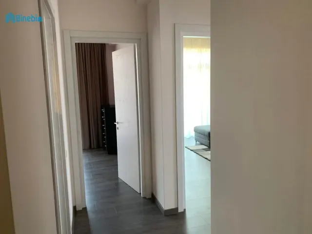 ქირავდება 4 ოთახიანი ბინა