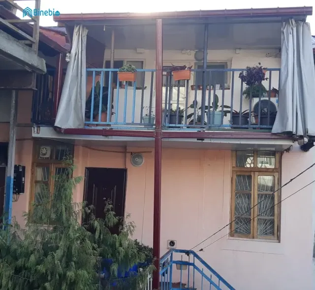 ქირავდება დღიურად 3 ოთახიანი ბინა