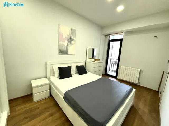 ქირავდება დღიურად 2 ოთახიანი ბინა