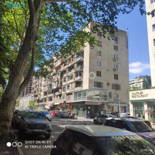 ქირავდება დღიურად 1 ოთახიანი ბინა